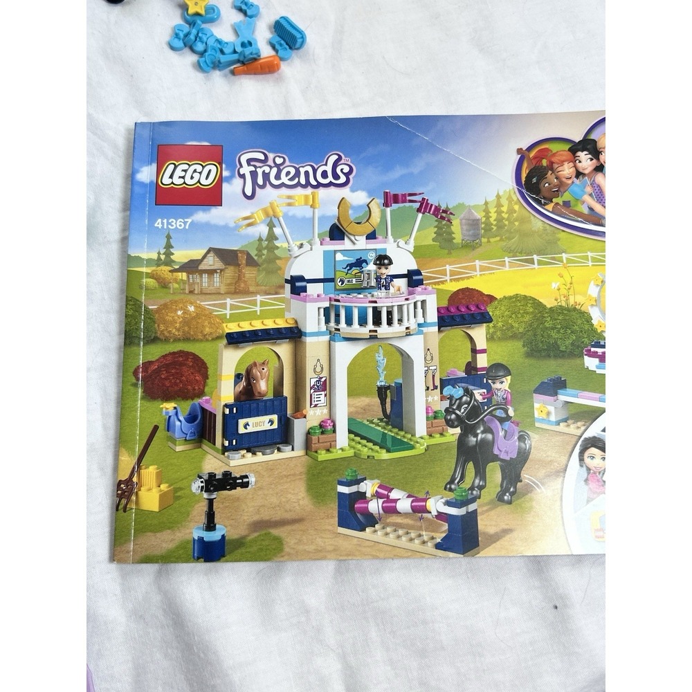 COMPLETE LEGO FRIENDS: Stephanie's Horse Jumping 41367 No Box